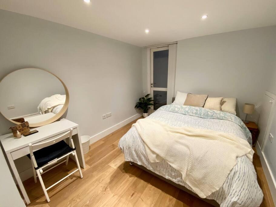 2Bdr Modern Apartment In Hammersmith West Londra Esterno foto